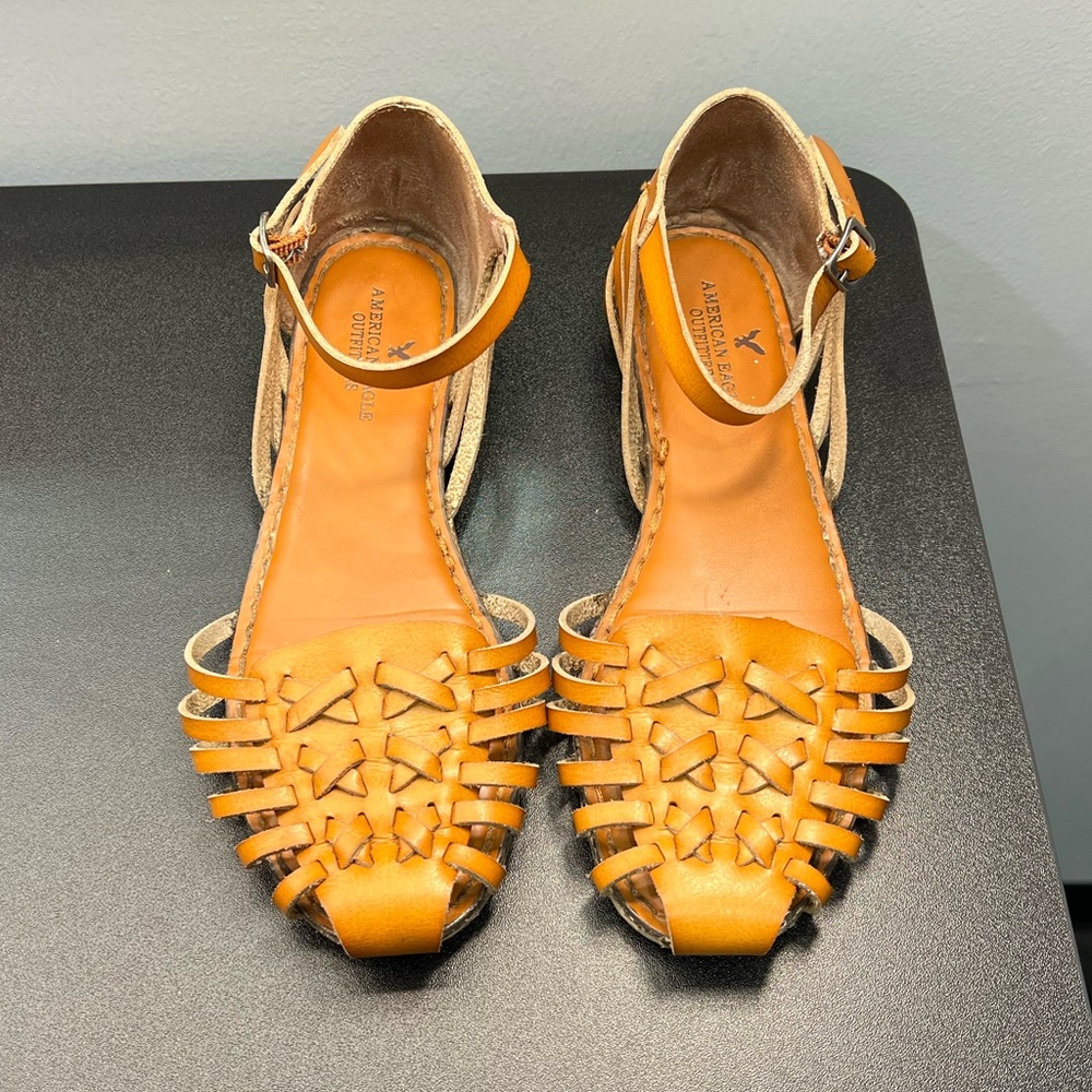 Lightweight Summer Sandals - comfortable & durable, well worn, but in good shape